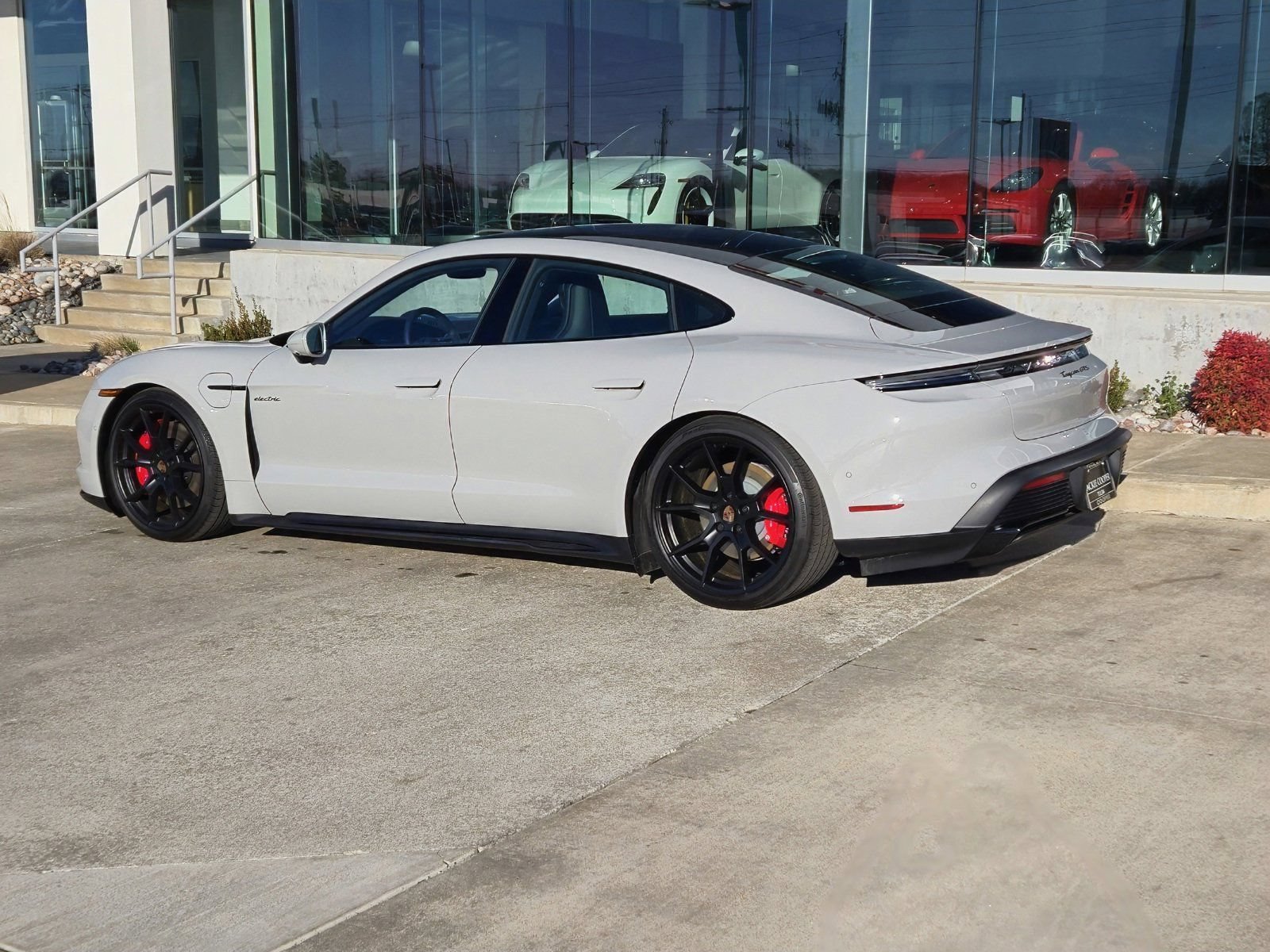 New 2025 Porsche Taycan GTS AWD/4WD image 3
