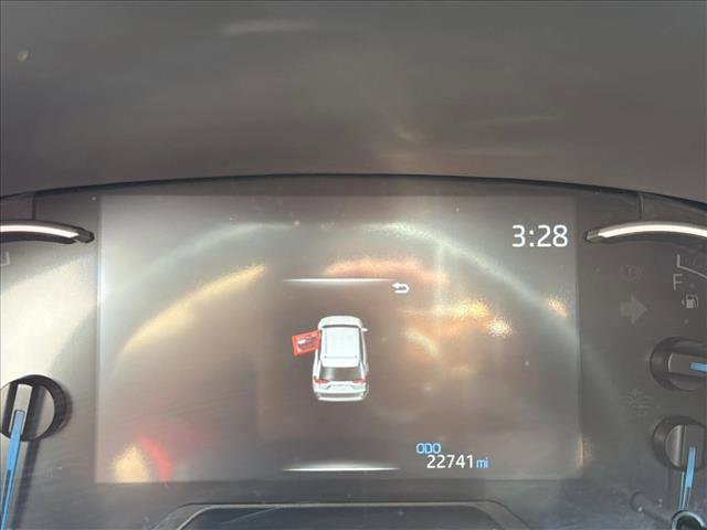Used 2025 Toyota RAV4 LE AWD/4WD image 16
