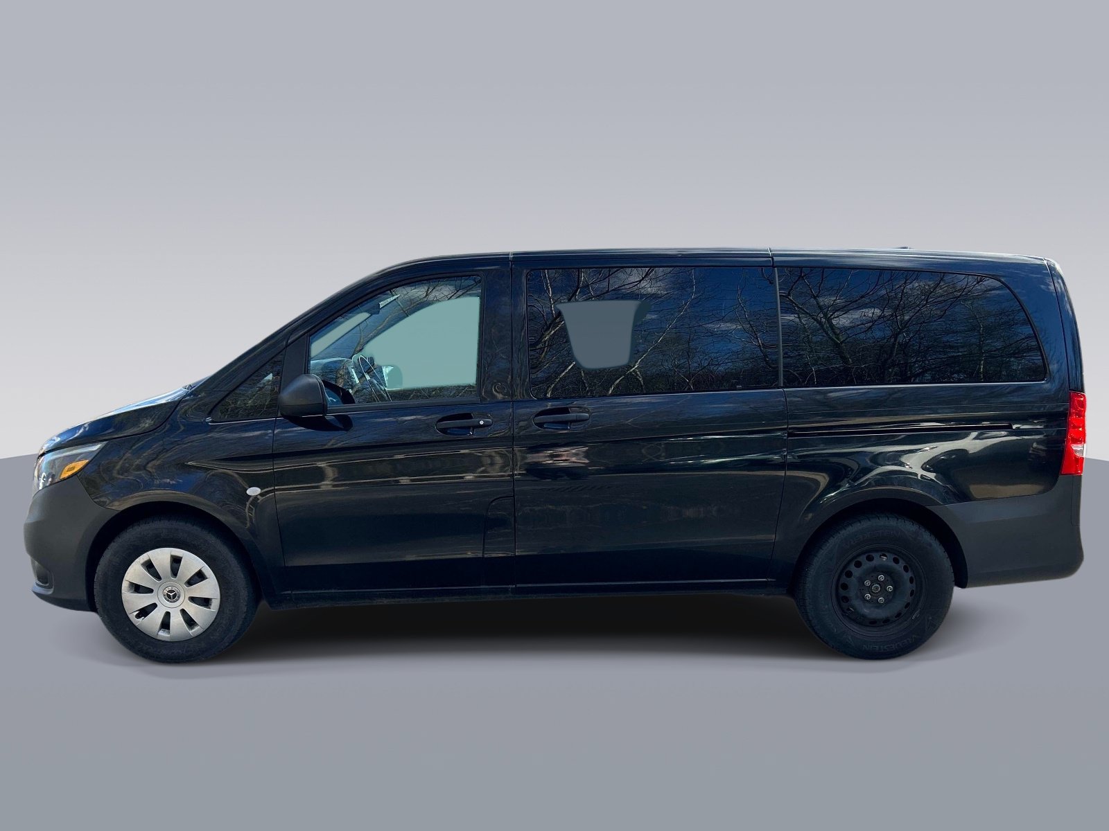 Used 2023 Mercedes-Benz Metris Passenger image 6