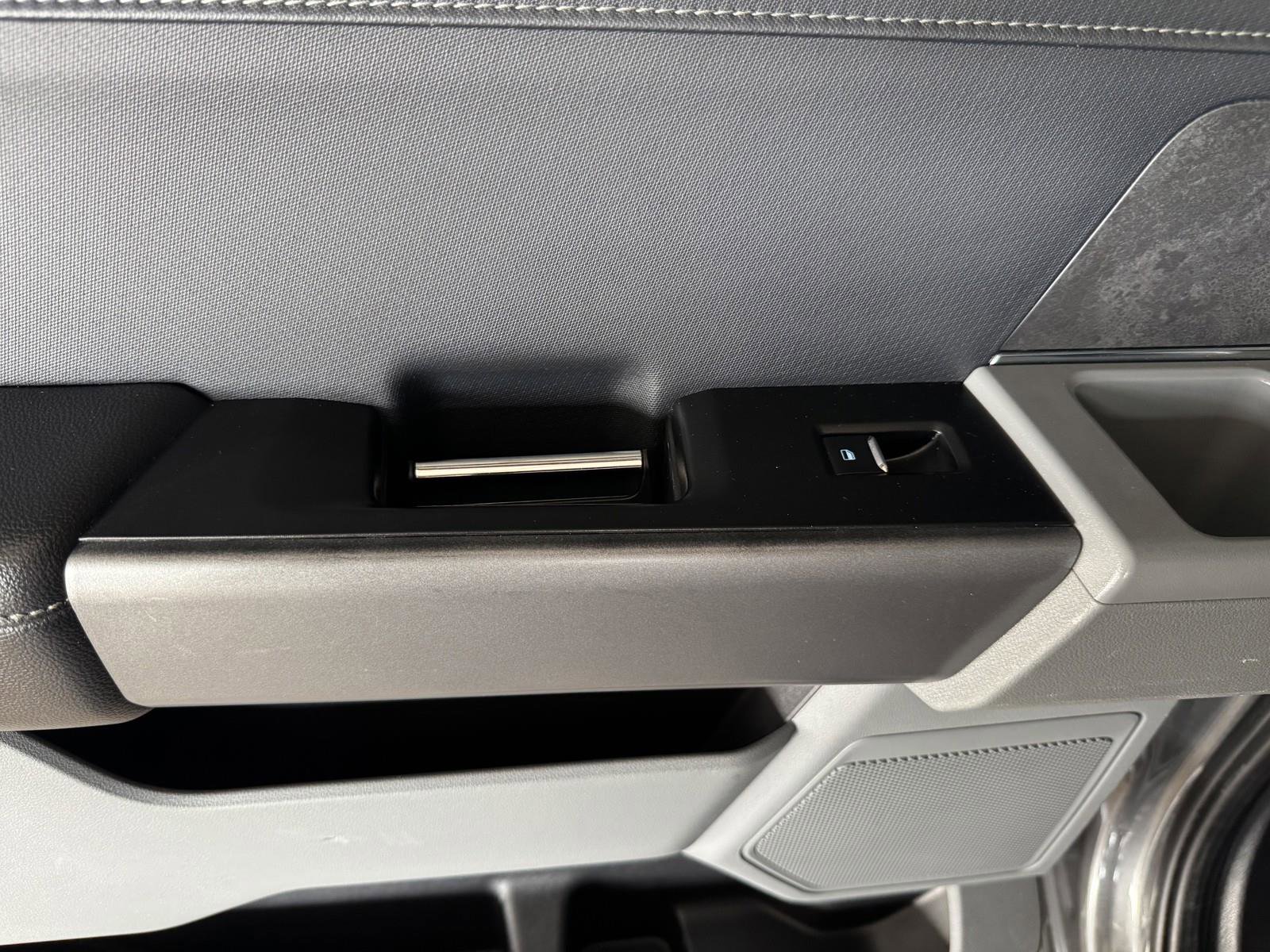 Used 2024 Ford F150 XLT image 28