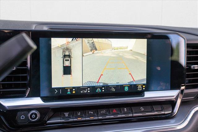 Used 2024 Chevrolet Silverado 2500 High Country image 17