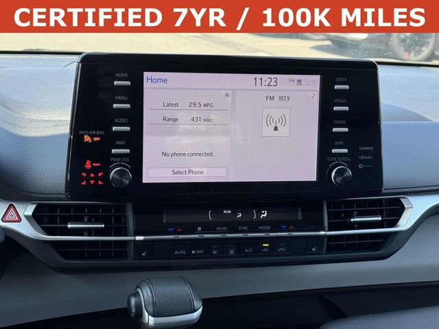 Used 2023 Toyota Sienna XLE FWD image 18