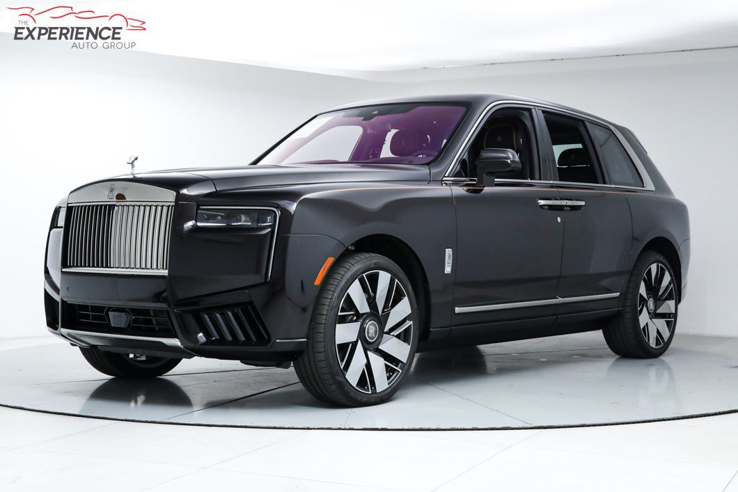 Used 2025 Rolls-Royce Cullinan AWD/4WD image 1