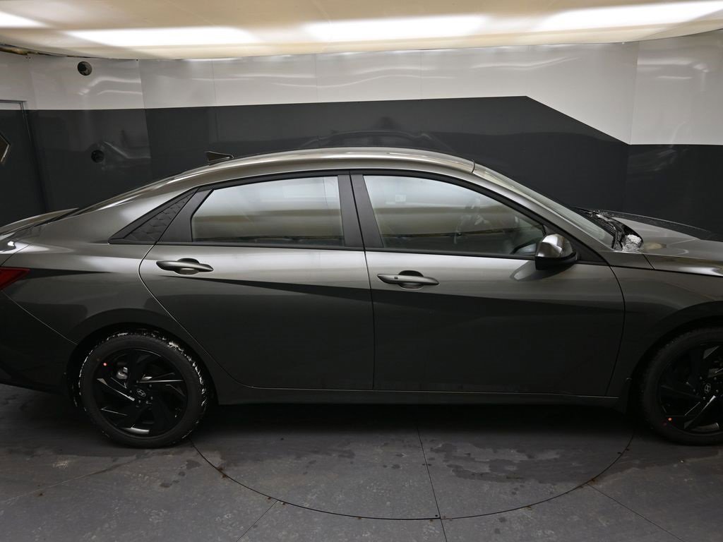 New 2026 Hyundai Elantra Sport image 5