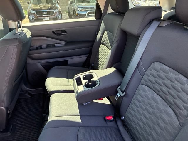 Certified 2026 Nissan Pathfinder SV AWD/4WD image 27