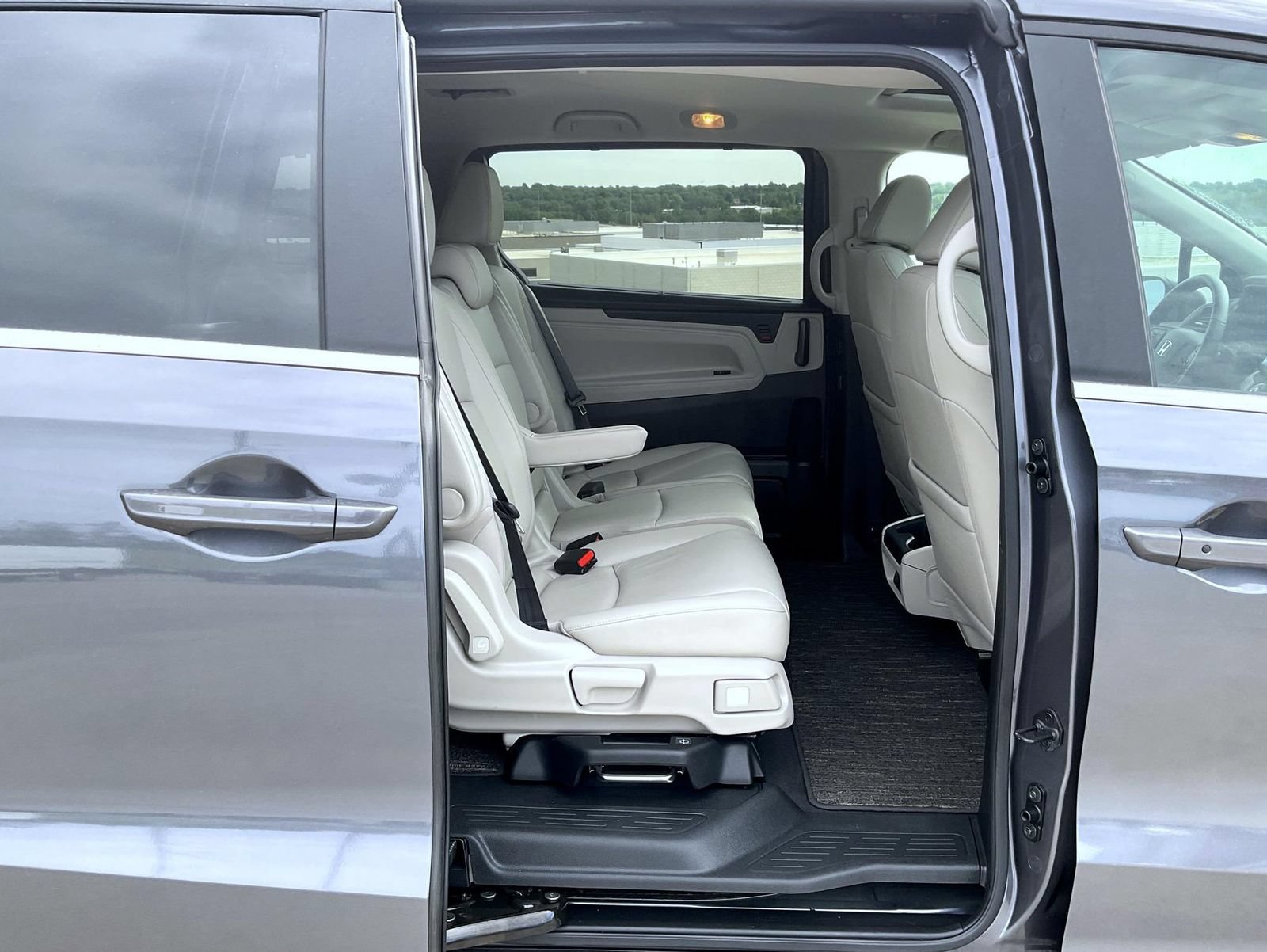 Used 2025 Honda Odyssey EX-L image 23