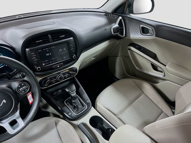 Certified 2025 Kia Soul LX FWD image 22
