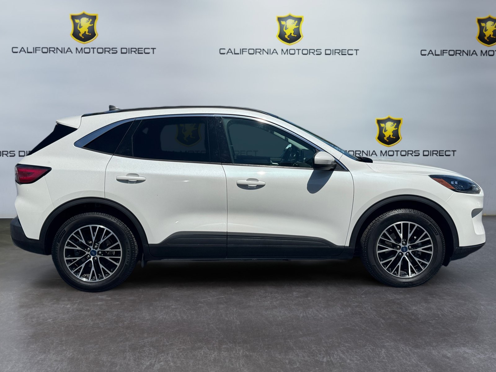 Used 2022 Ford Escape SEL w/ Technology Package FWD image 6