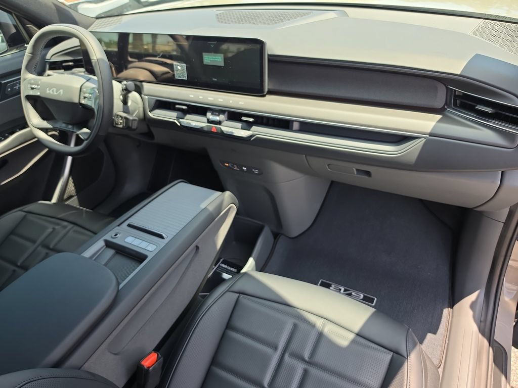 New 2026 Kia EV9 Land w/ Nightfall Edition Package AWD/4WD image 12