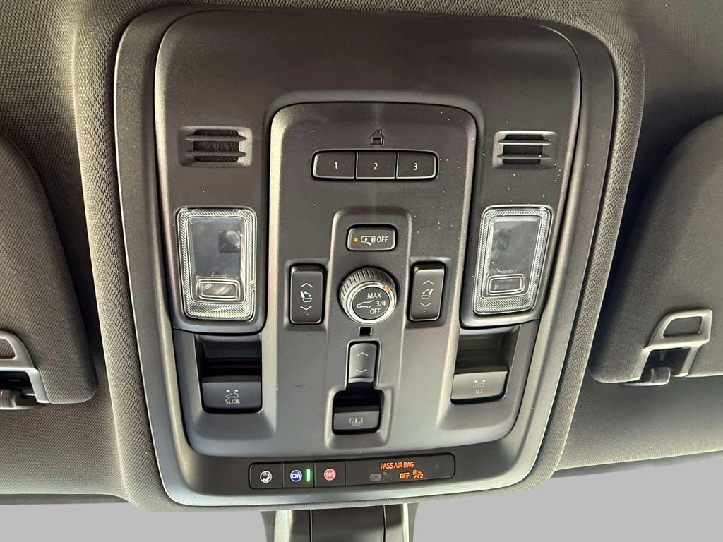 Used 2022 Chevrolet Suburban High Country w/ Max Trailering Package AWD/4WD image 28