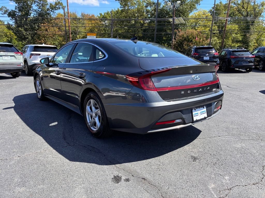 Used 2023 Hyundai Sonata SE w/ Cargo Package FWD image 5