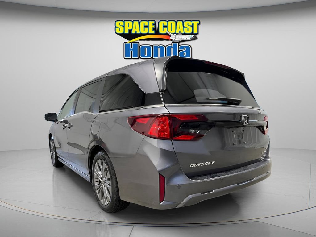 New 2026 Honda Odyssey Touring image 5
