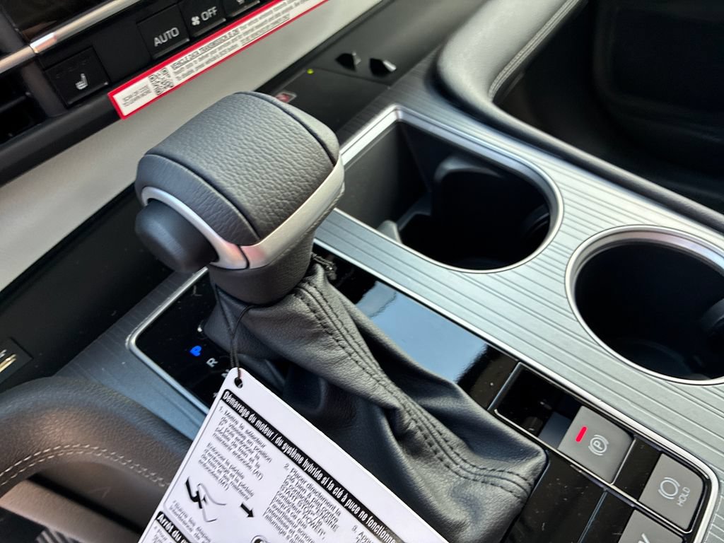 New 2026 Toyota Sienna XLE FWD image 28
