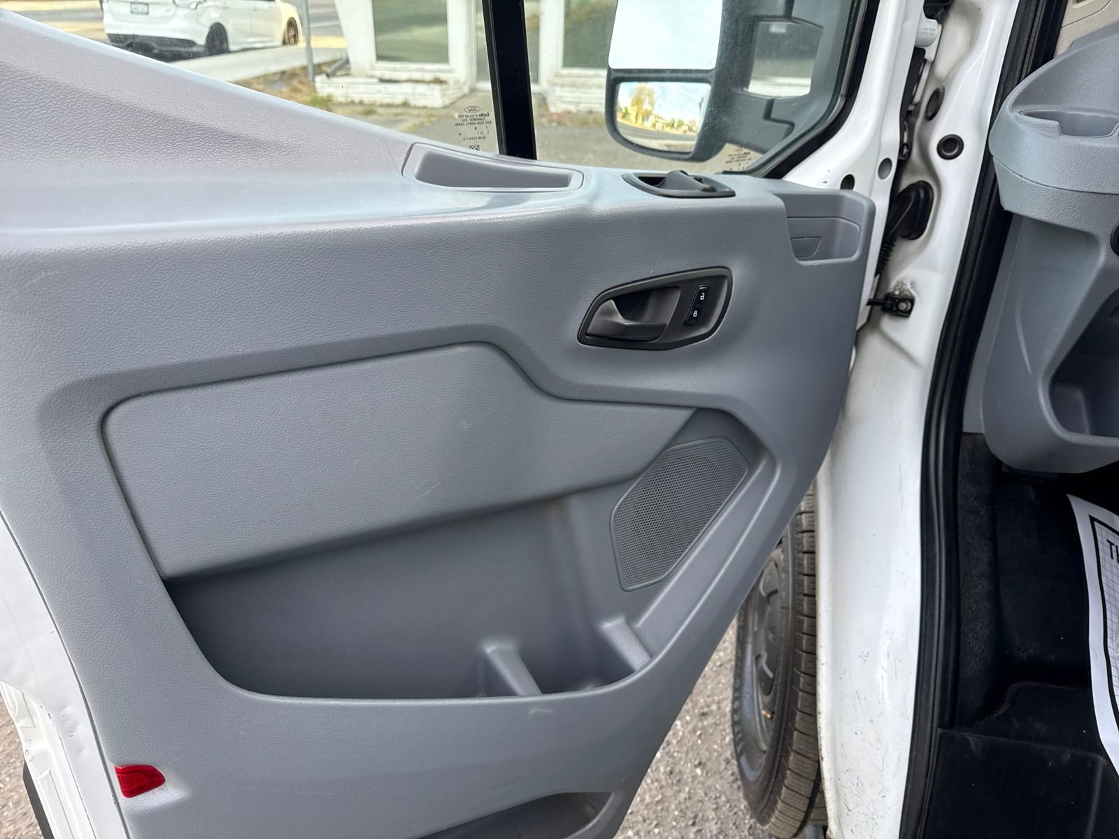 Used 2017 Ford Transit 350 XL RWD image 10