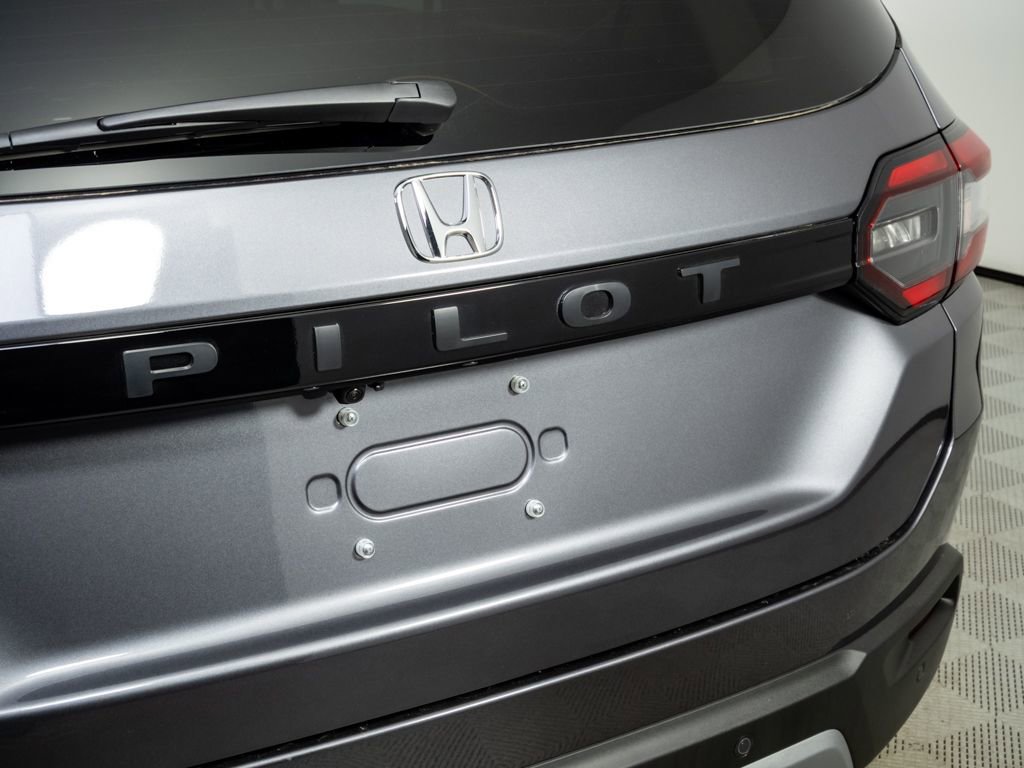 Used 2025 Honda Pilot EX-L image 34