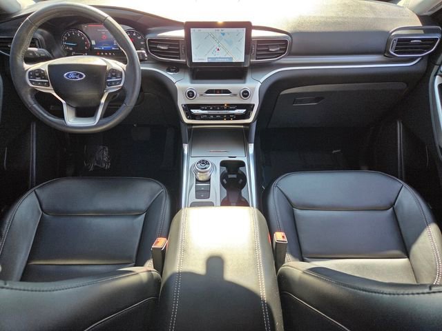 Used 2022 Ford Explorer XLT w/ Equipment Group 202A image 19