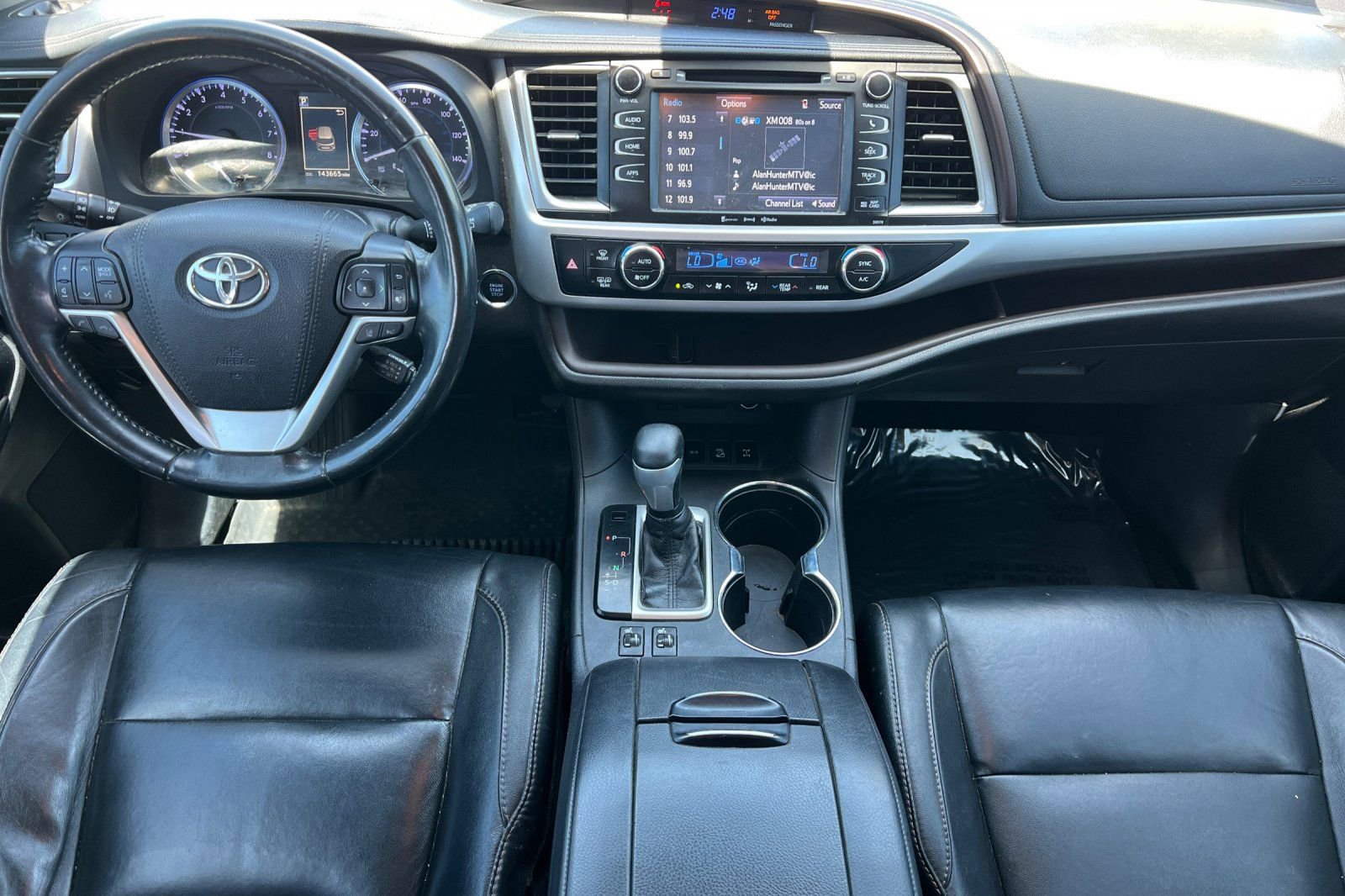Used 2018 Toyota Highlander XLE AWD/4WD image 13