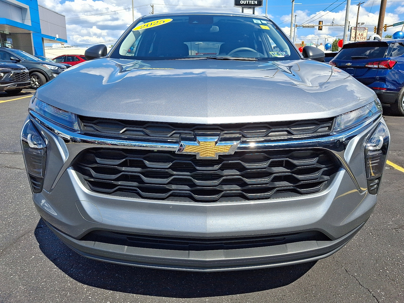 Used 2025 Chevrolet Trax LS image 8