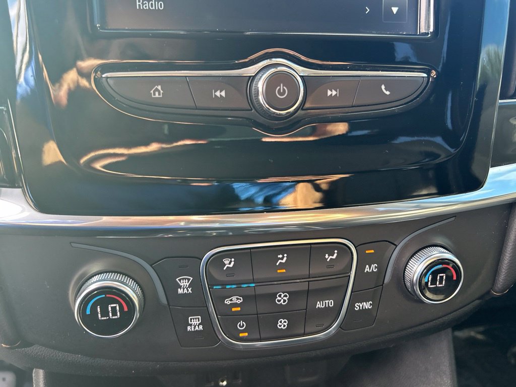 Used 2019 Chevrolet Traverse LT FWD image 40