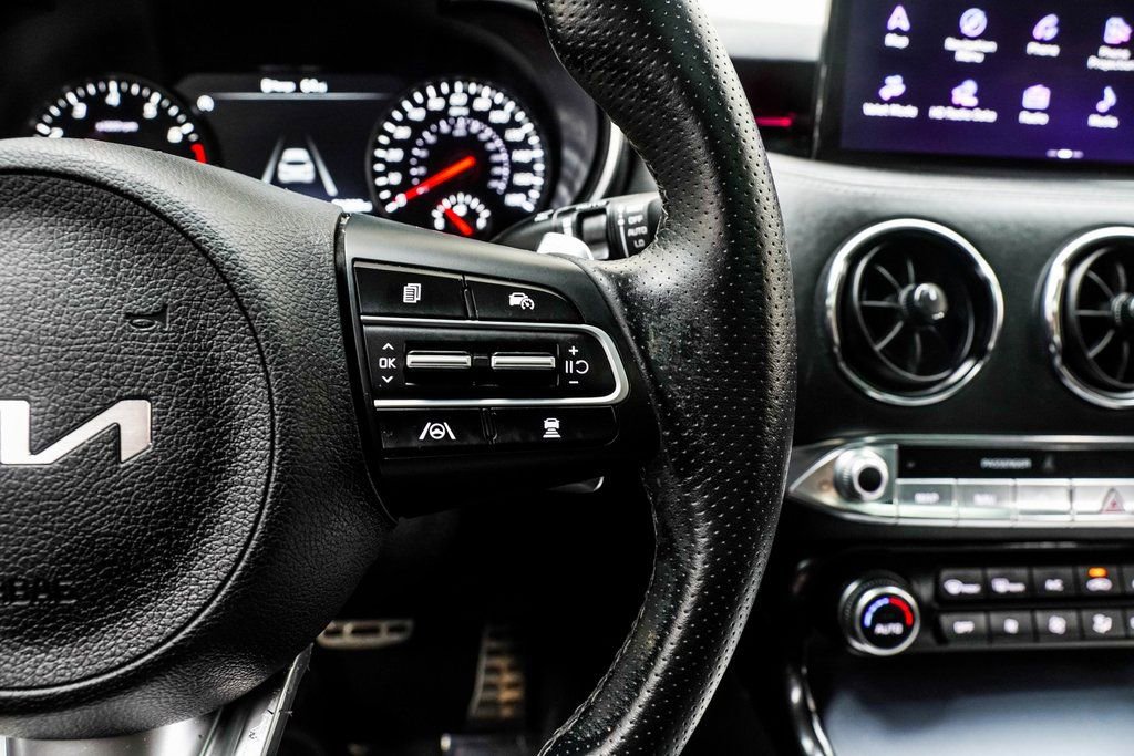 Used 2023 Kia Stinger GT2 image 34
