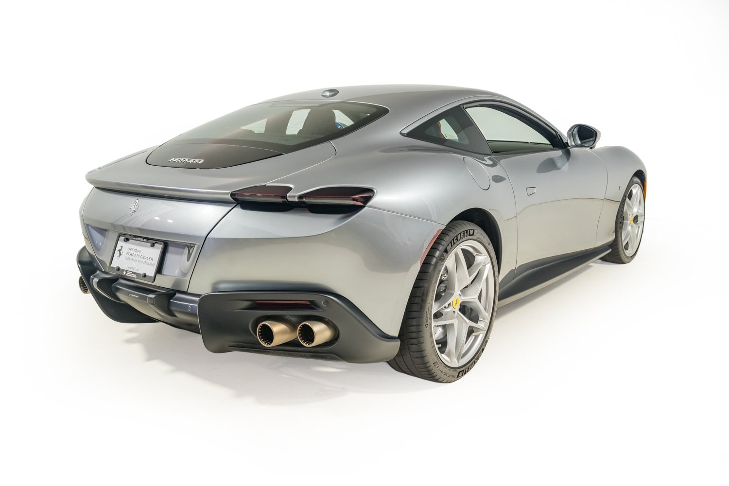 Used 2022 Ferrari Roma RWD image 9
