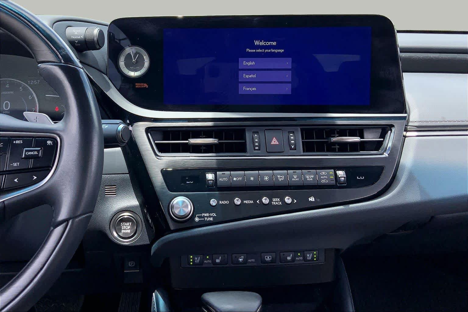 Used 2025 Lexus ES 350 Ultra Luxury FWD image 7