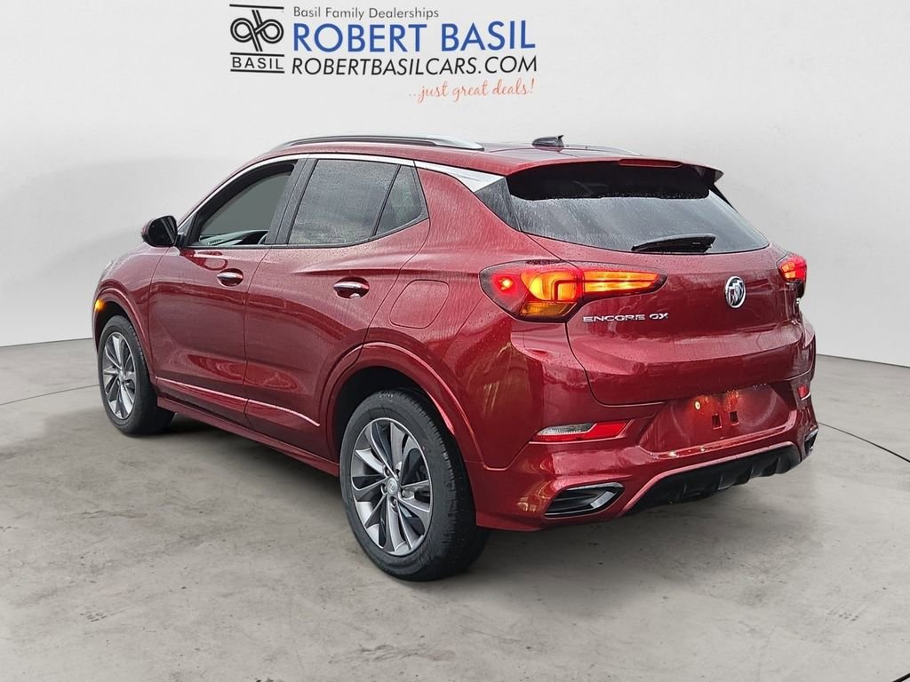 Used 2023 Buick Encore GX Select w/ Sport Touring Package image 3