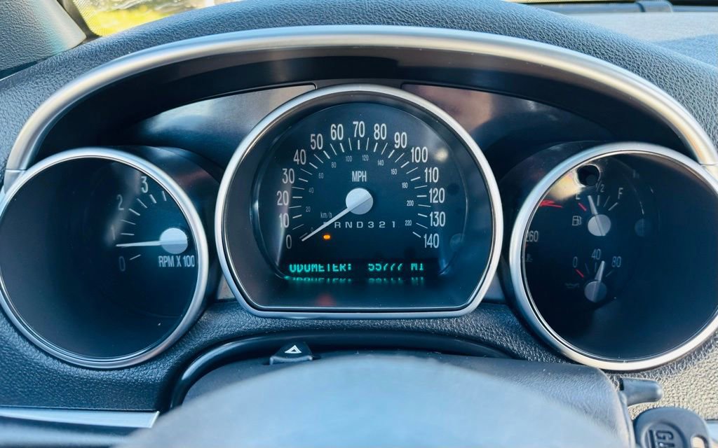 Used 2006 Chevrolet SSR w/ Preferred Equipment Group image 24