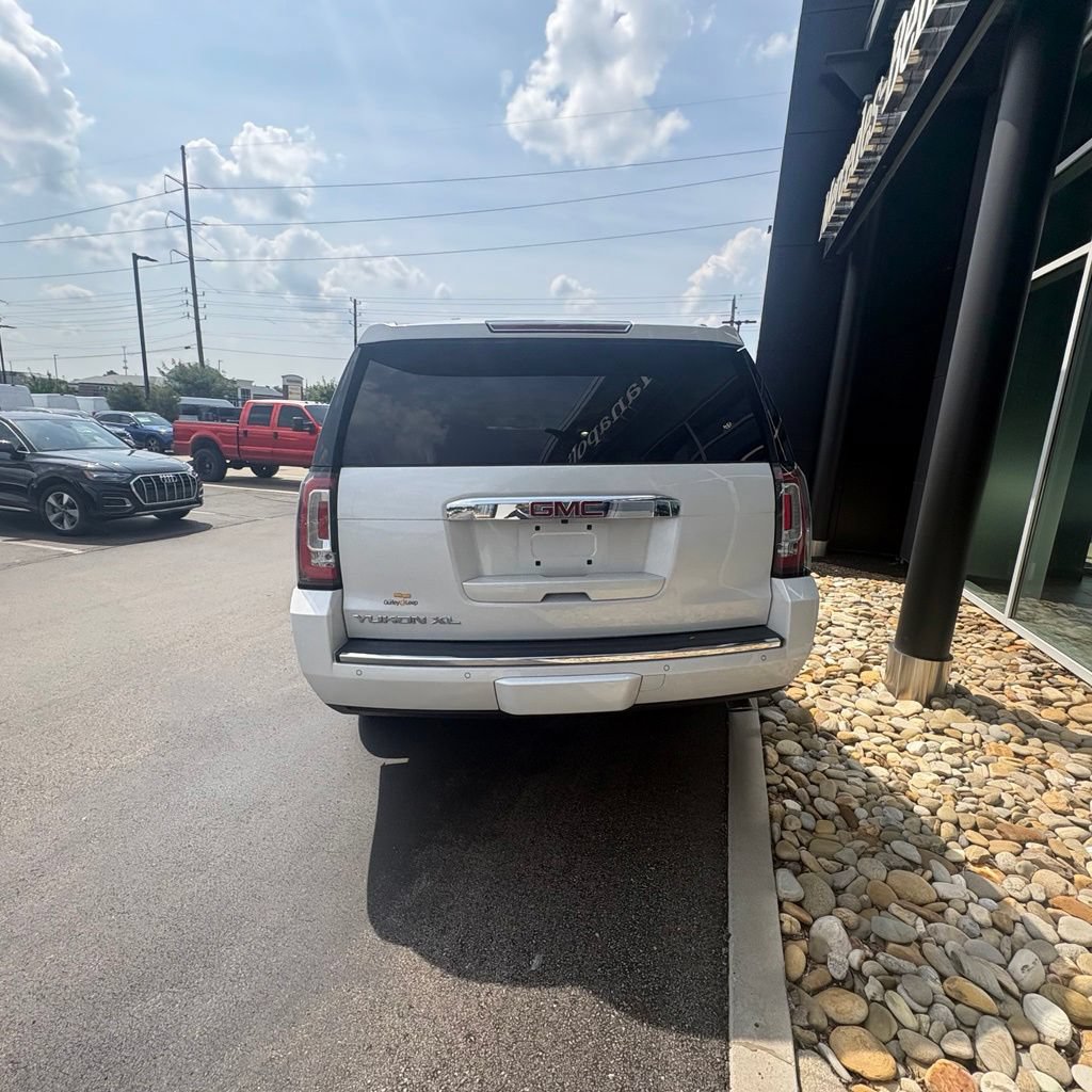 Used 2017 GMC Yukon XL Denali w/ Open Road Package AWD/4WD image 7