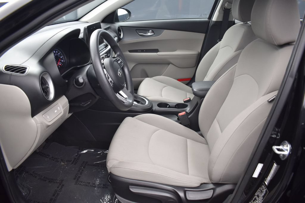 Used 2021 Kia Forte LXS FWD image 13
