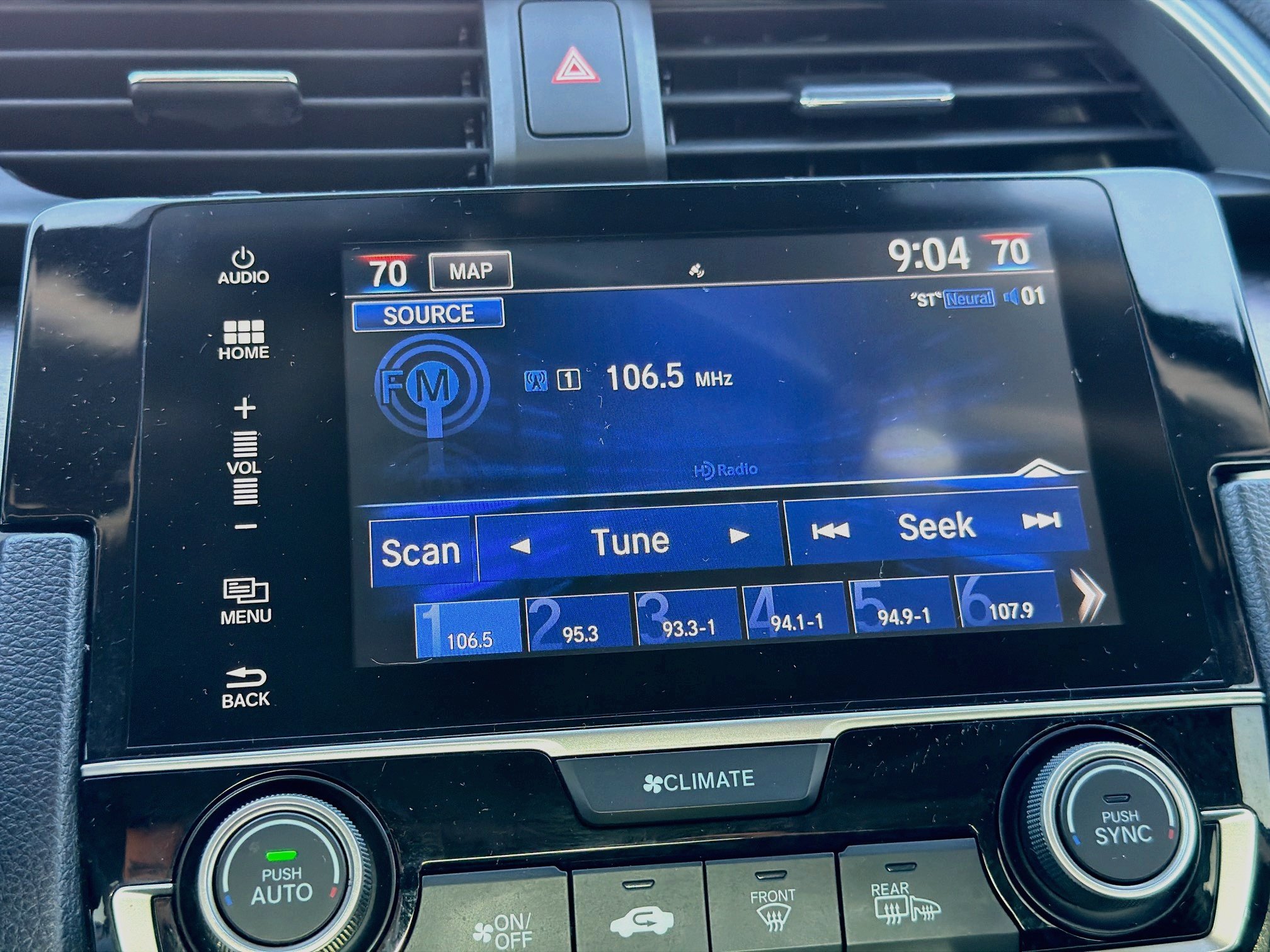 Used 2018 Honda Civic Touring image 30