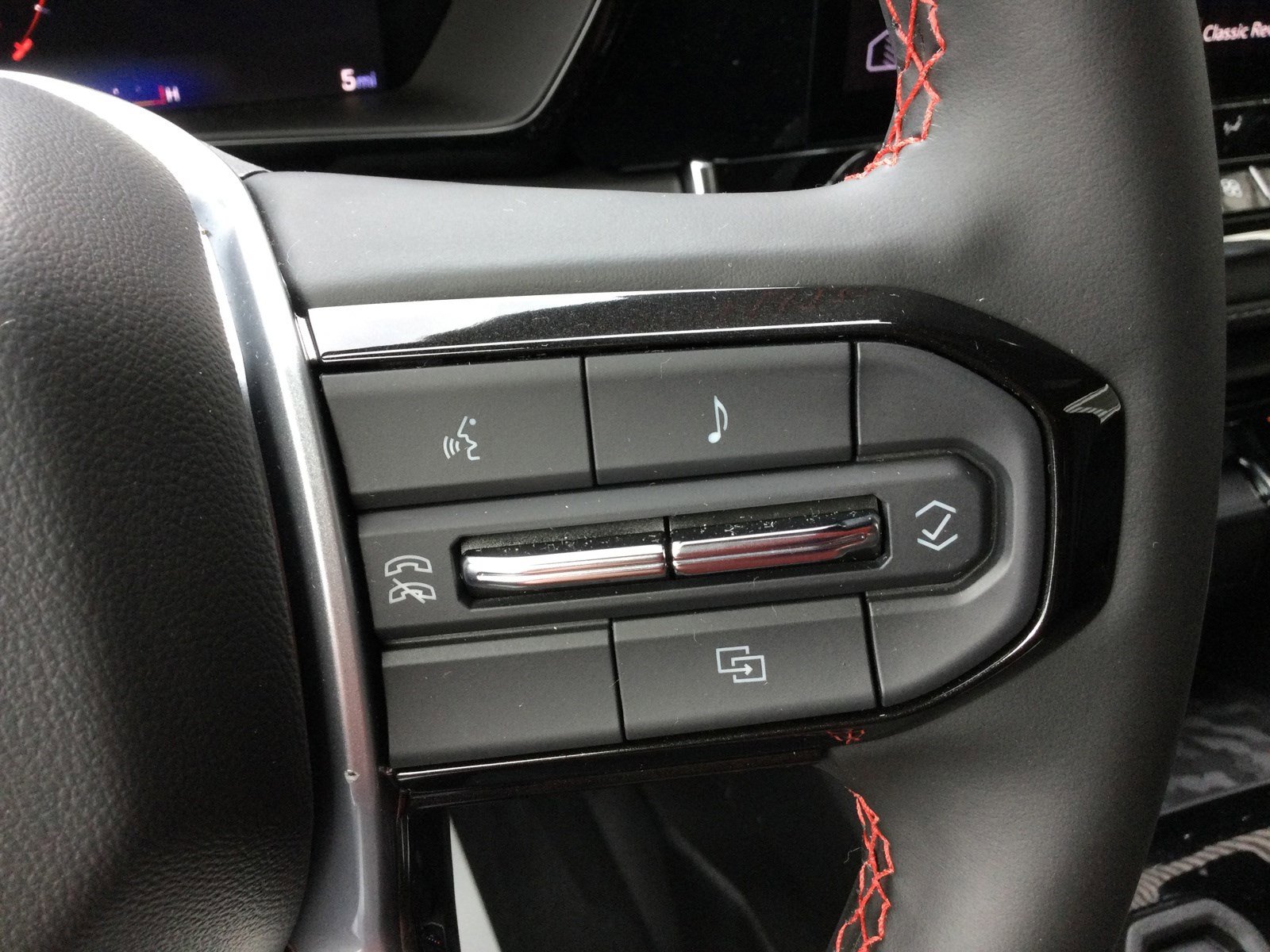 New 2025 Chevrolet Colorado LT w/ Advanced Trailering Package image 15