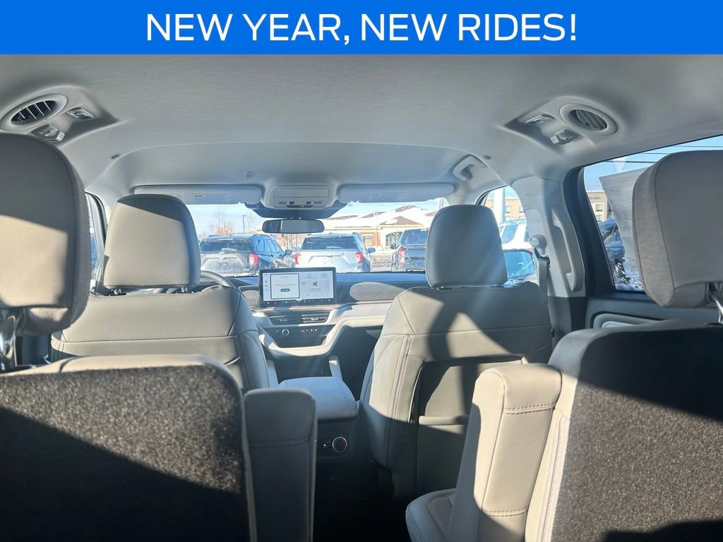 New 2026 Ford Explorer Active w/ Active Comfort Package image 23