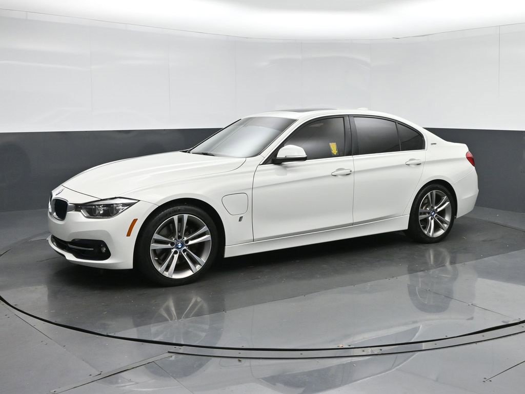 Used 2018 BMW 330e image 3