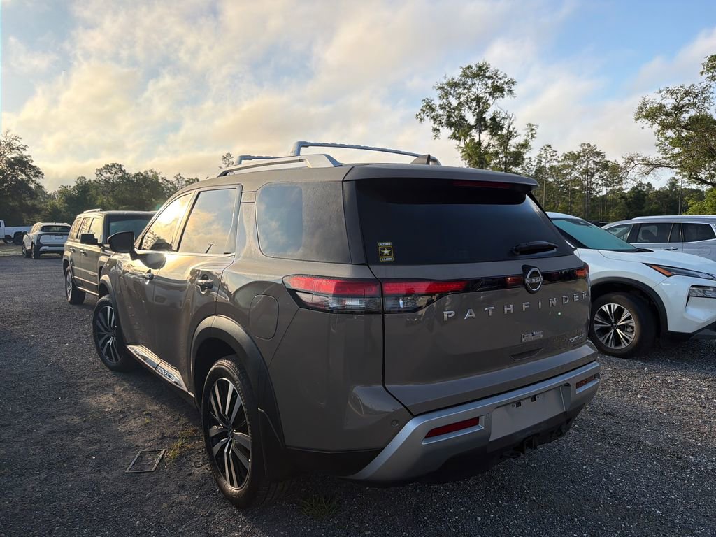 Used 2025 Nissan Pathfinder Platinum w/ Cargo Package FWD image 7