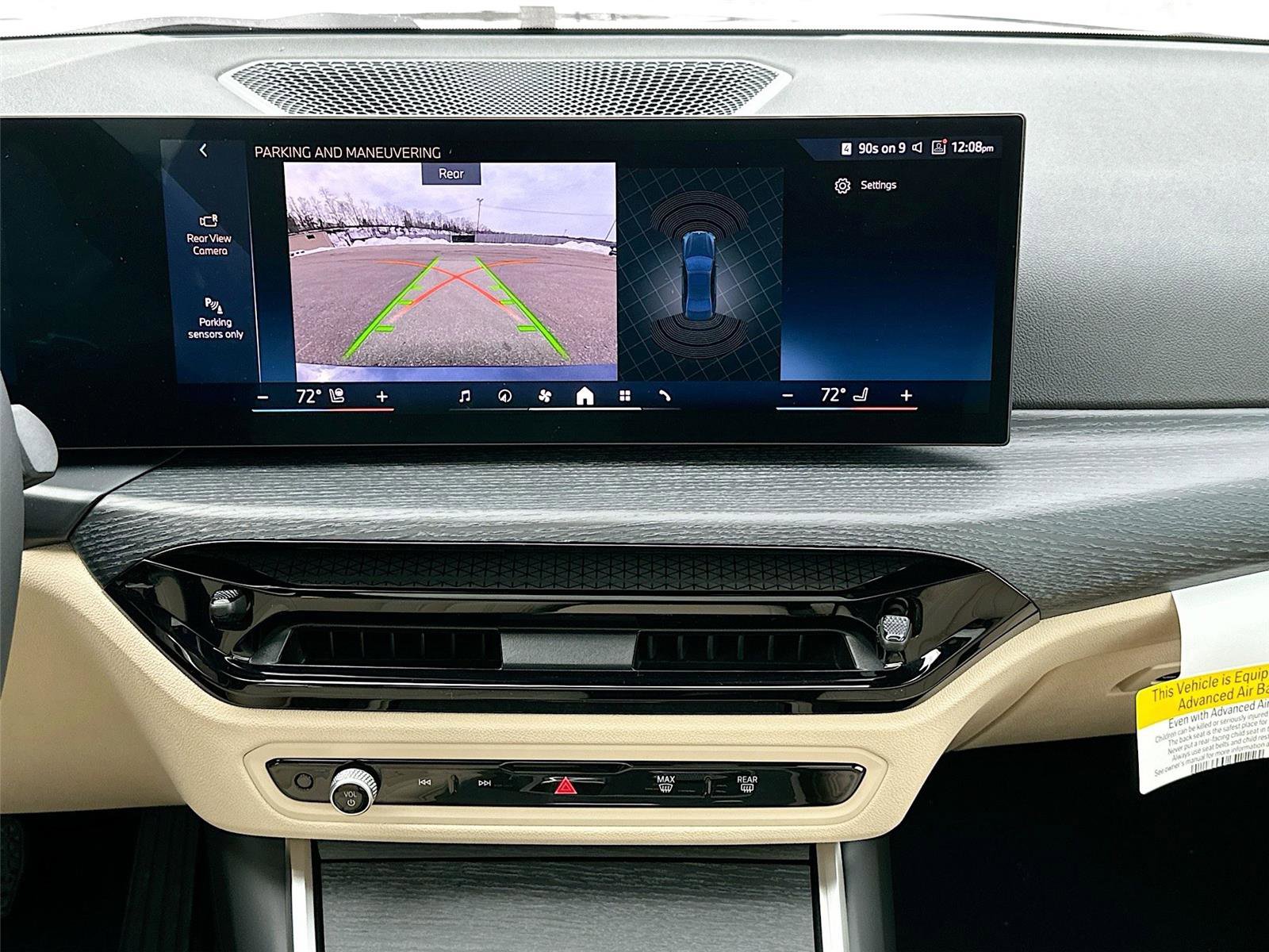 New 2026 BMW 330i xDrive Sedan w/ Convenience Package image 17