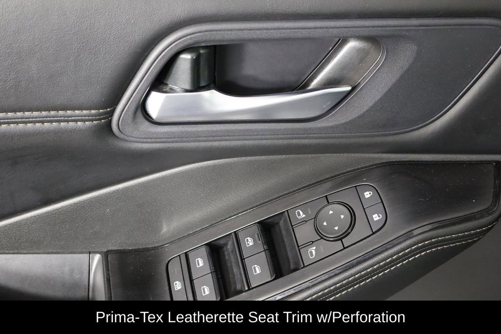 Used 2024 Nissan Rogue SV w/ SV Premium Package image 22