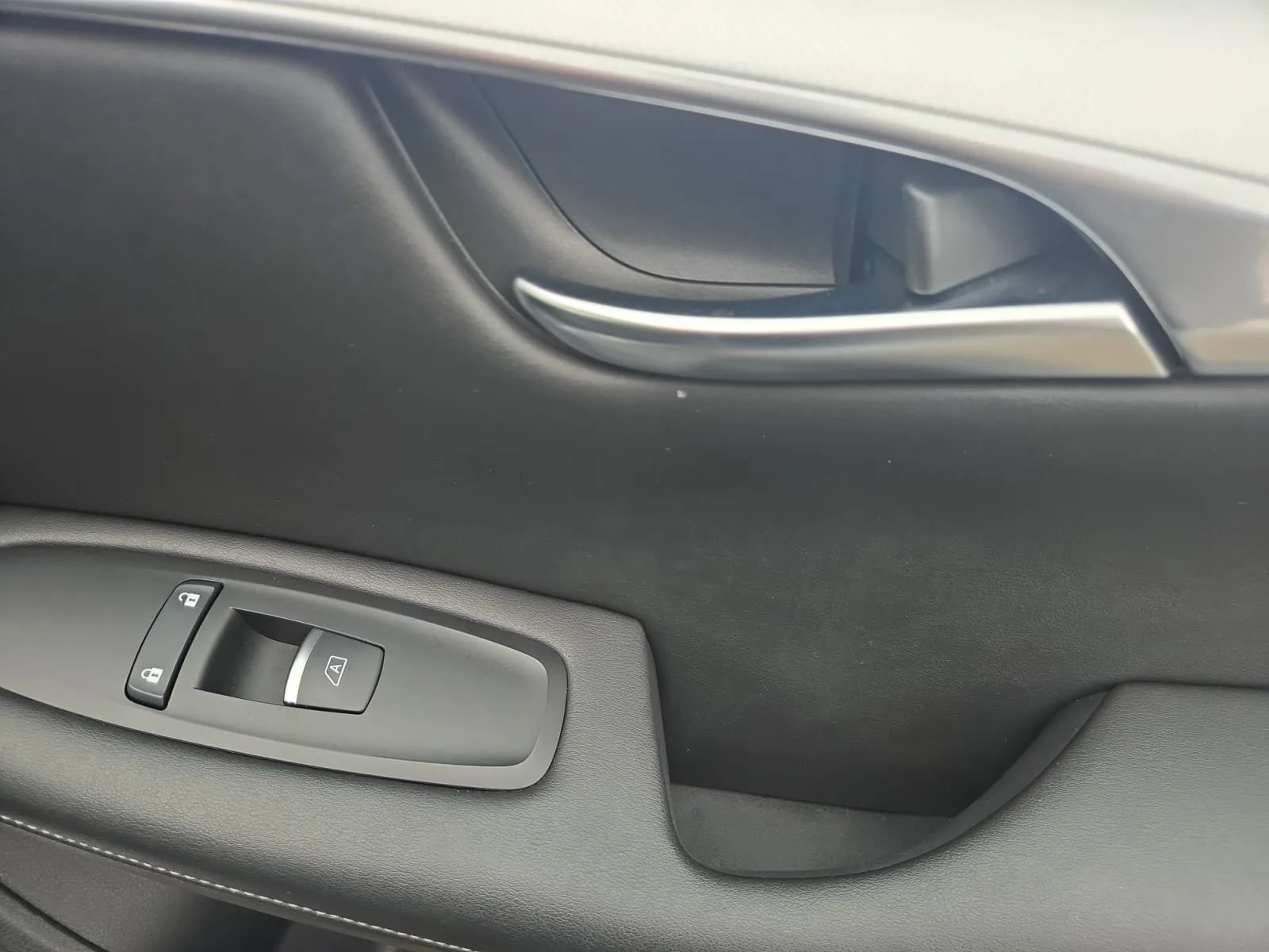 Used 2019 INFINITI QX50 Luxe AWD/4WD image 33