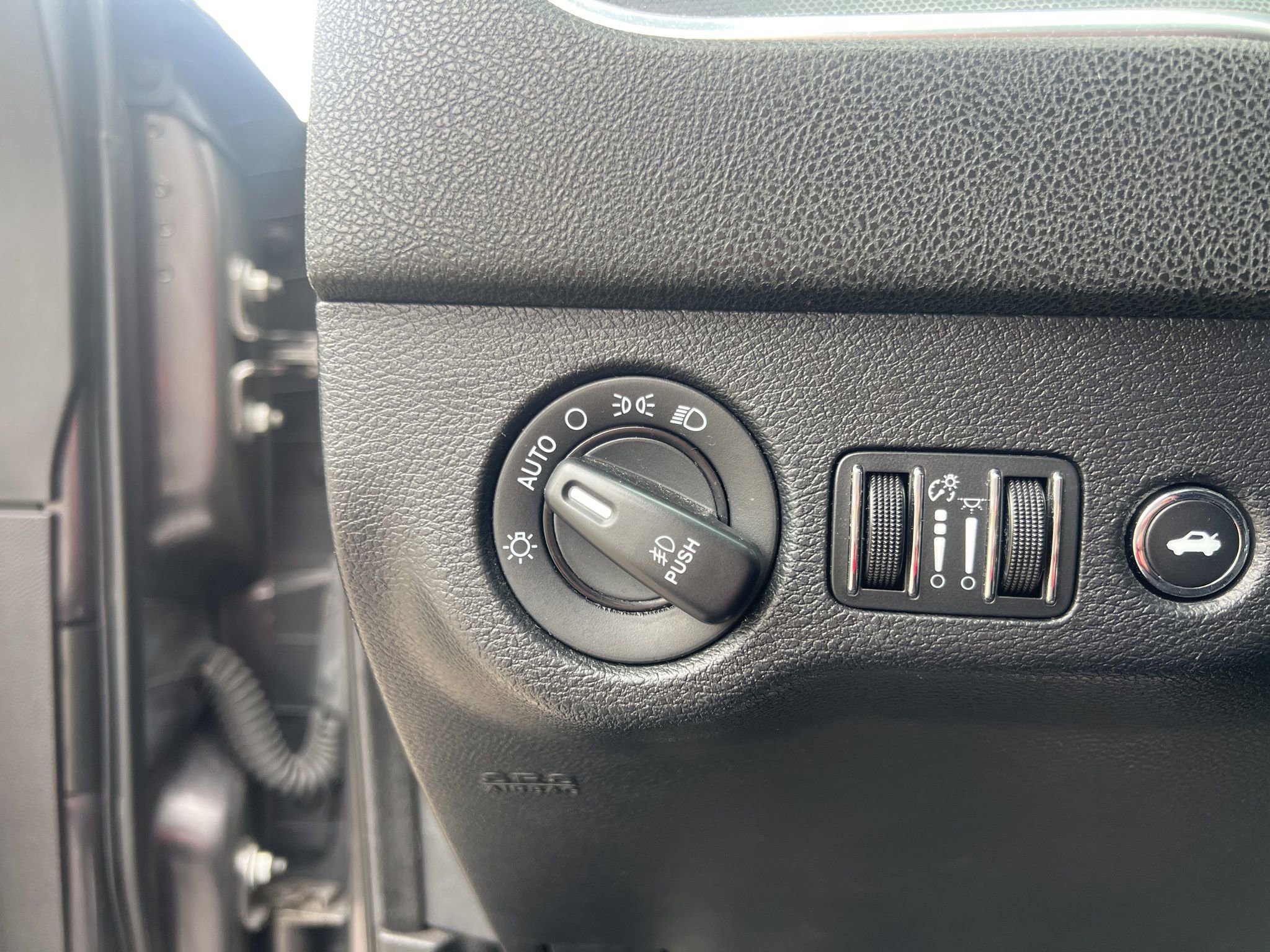 Used 2016 Dodge Charger R/T image 21