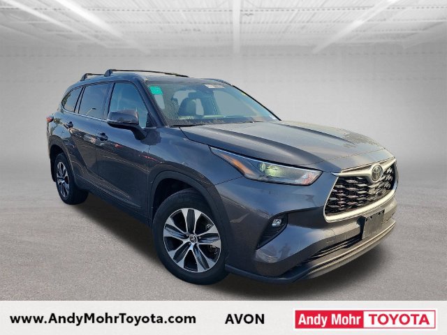 Used 2022 Toyota Highlander XLE