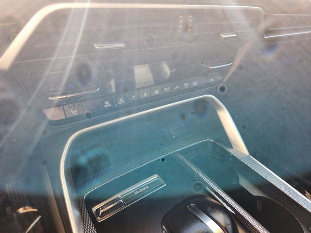 Used 2024 MAZDA CX-90 3.3 Turbo w/ Preferred Plus image 16