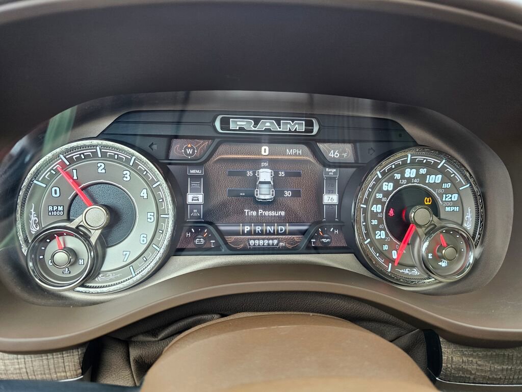 Used 2019 RAM 1500 Laramie Longhorn image 32