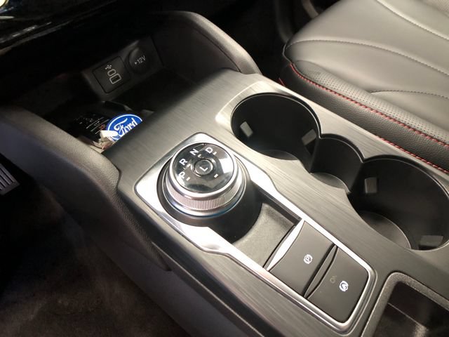 Used 2025 Ford Escape ST-Line Elite w/ Premium Technology Package AWD/4WD image 19