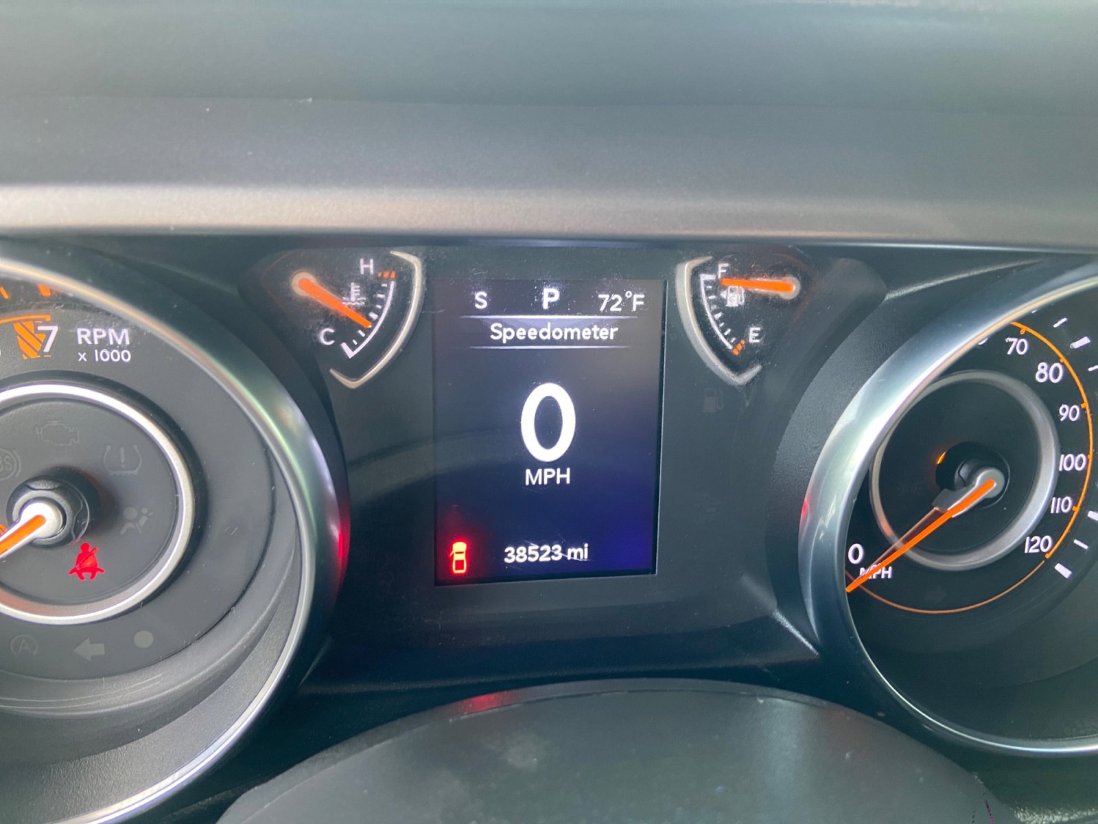 Used 2023 Jeep Gladiator Sport image 11