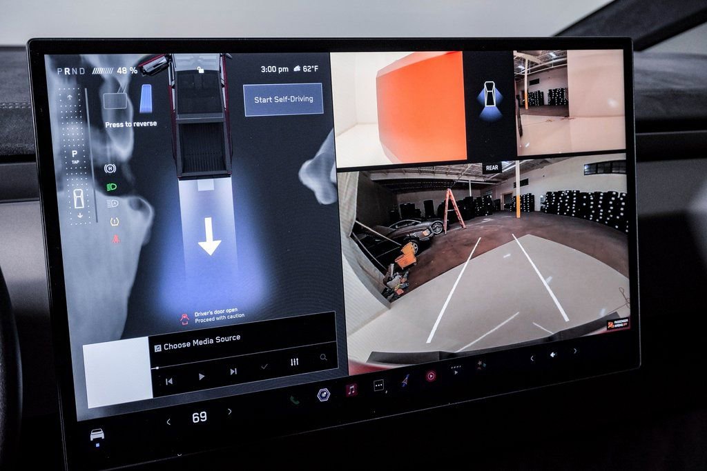 Used 2024 Tesla Cybertruck Cyberbeast image 27