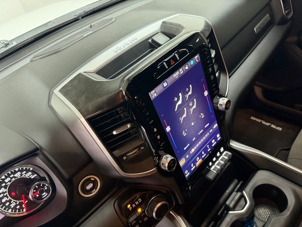 Used 2021 Kia Sorento S w/ Panoramic Sunroof Package image 16