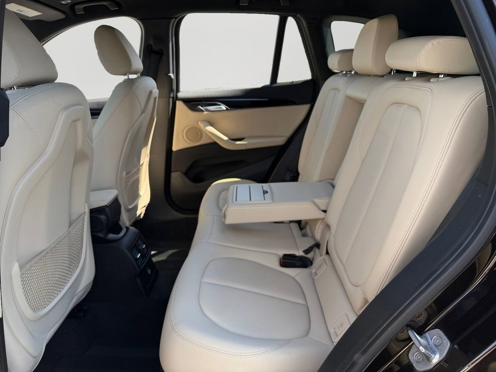 Used 2017 BMW X1 xDrive28i image 10