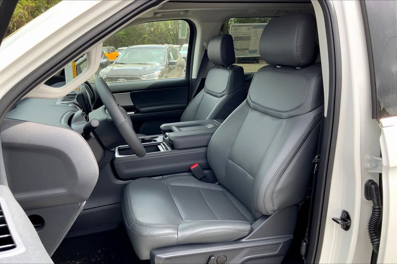 New 2026 Ford Expedition Active AWD/4WD image 9