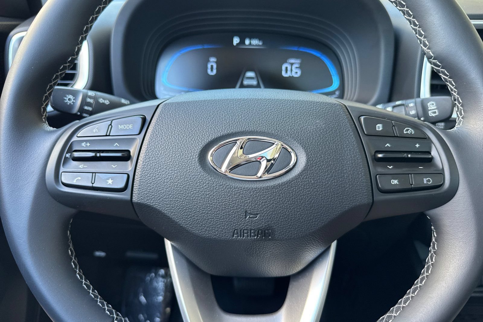 Certified 2026 Hyundai Venue SEL FWD image 26
