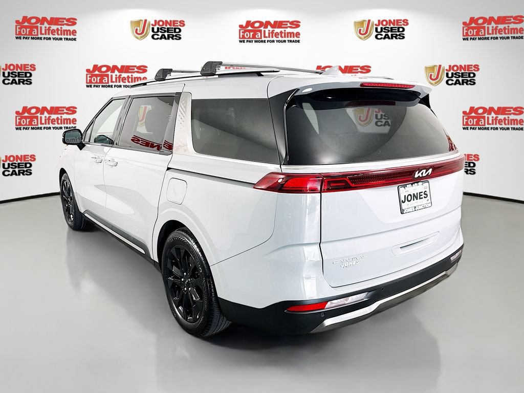 Used 2024 Kia Carnival SX Prestige FWD image 2